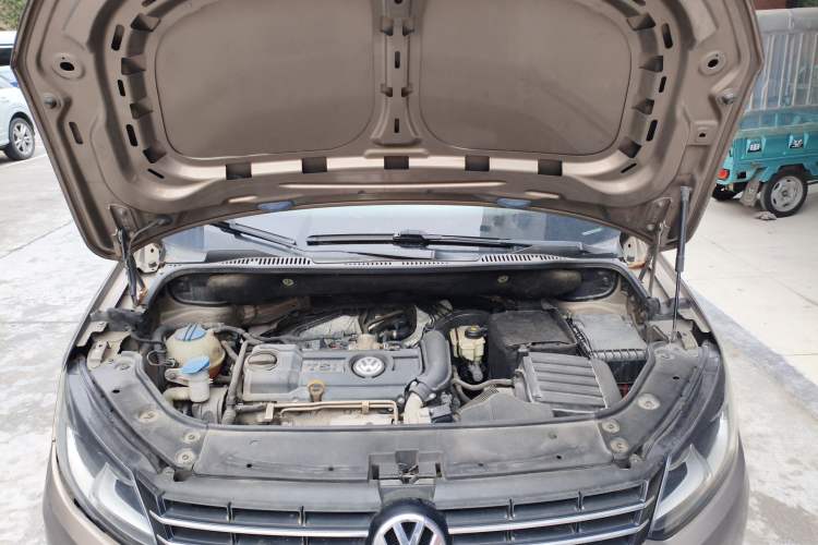Used Volkswagen Touran 2015 1.4T Manual Comfort Edition 5-Seater Engine Bay