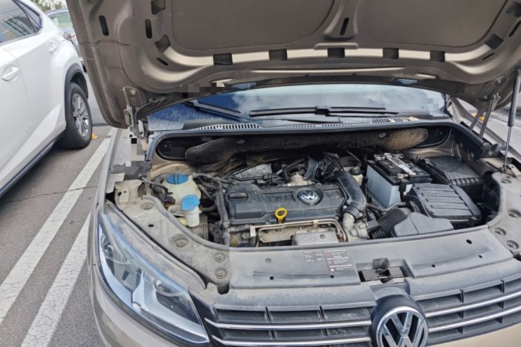 Used Volkswagen Touran 2015 1.4T DSG Comfort Edition 5 Seats Engine Bay Right