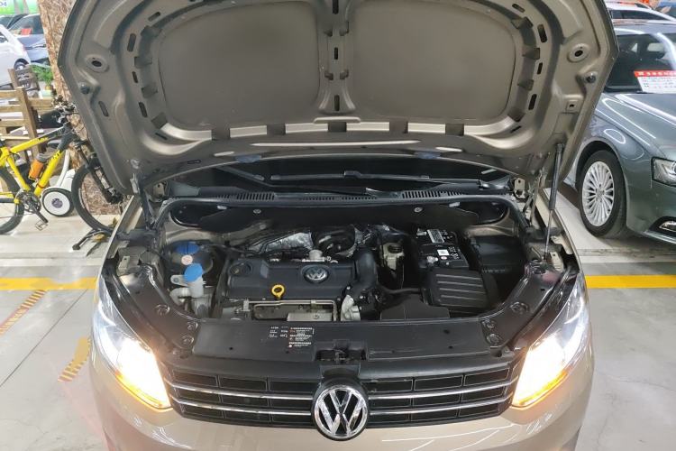 Used Volkswagen Touran 2015 1.4T DSG Comfort Edition 5 Seats Engine Bay