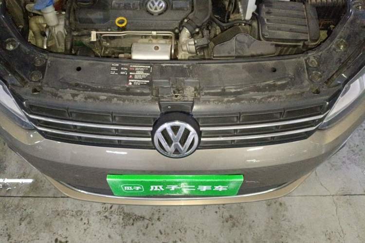 Used Volkswagen Touran 2015 1.4T DSG Comfort Edition 5 Seats Engine Bay