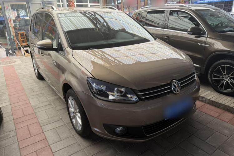 Used Volkswagen Touran 2015 1.4T DSG Comfort Edition 5 Seats Exterior 1