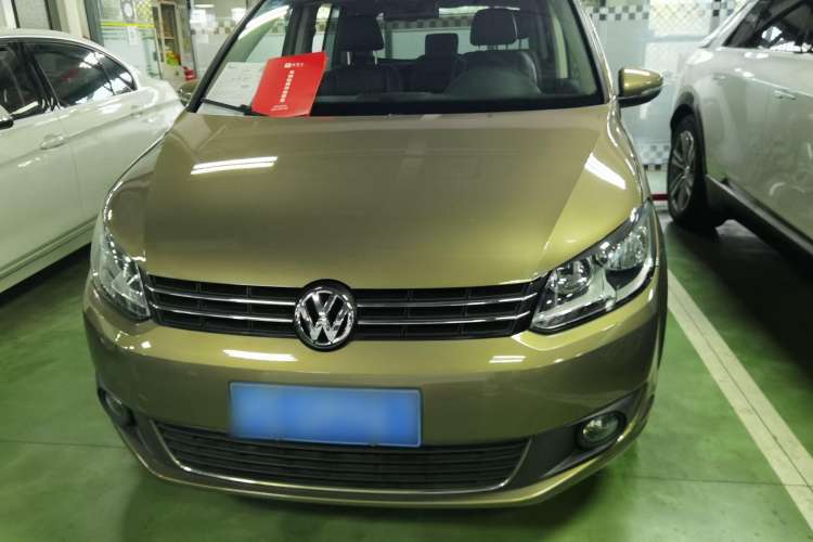 Used Volkswagen Touran 2015 1.4T DSG Comfort Edition 5 Seats Exterior 1