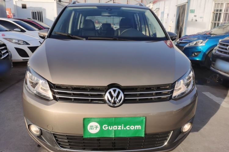 Used Volkswagen Touran 2015 1.4T DSG Comfort Edition 5 Seats Exterior 1