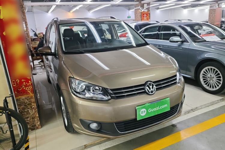 Used Volkswagen Touran 2015 1.4T DSG Comfort Edition 5 Seats Exterior 2