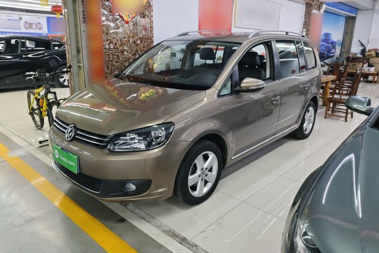 Used Volkswagen Touran 2015 1.4T DSG Comfort Edition 5 Seats Exterior 3