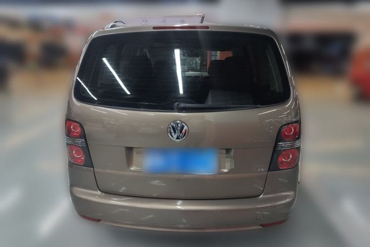 Used Volkswagen Touran 2015 1.4T DSG Comfort Edition 5 Seats Exterior 4