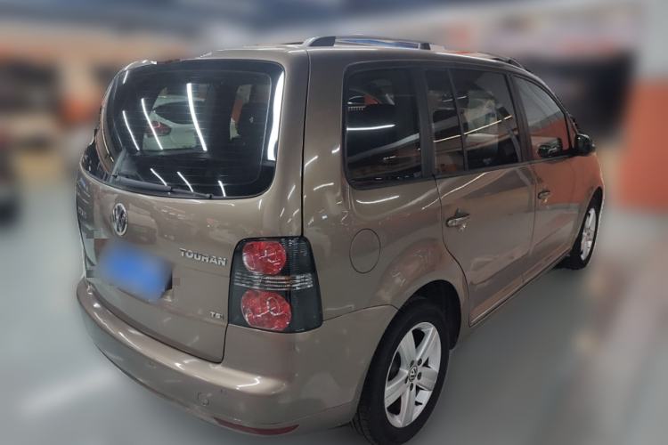 Used Volkswagen Touran 2015 1.4T DSG Comfort Edition 5 Seats Exterior 5