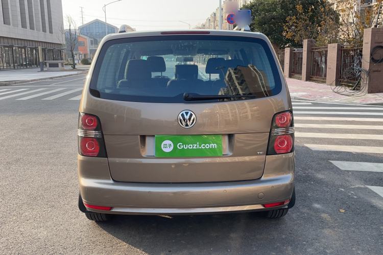Used Volkswagen Touran 2015 1.4T Manual Fashion Edition 5-Seater Exterior 5