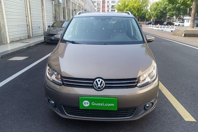 Used Volkswagen Touran 2015 1.4T DSG Comfort Edition 5 Seats Front