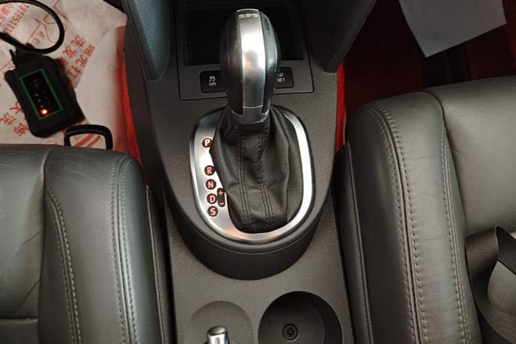 Used Volkswagen Touran 2015 1.4T DSG Comfort Edition 5 Seats Gear Lever