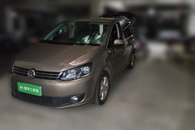 Gebrauchter Volkswagen Touran 2015 1.4T Manual Fashion Edition 5-Seater