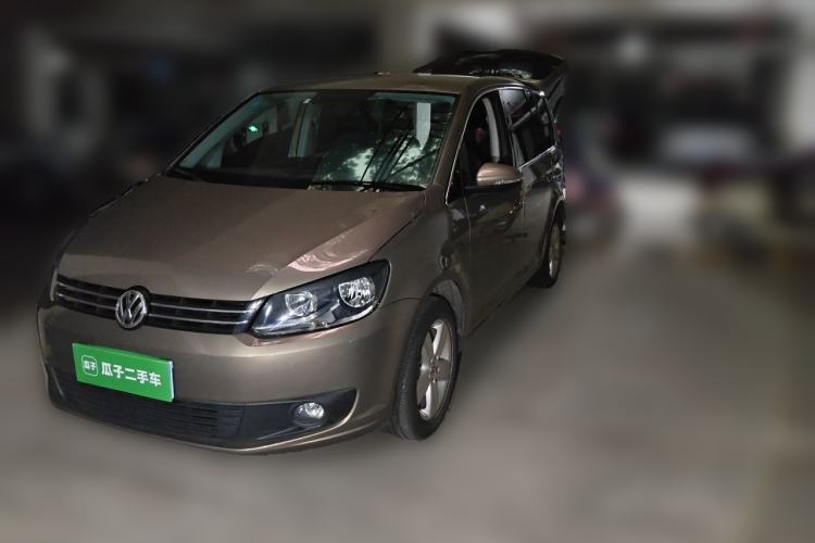 Ojetý Volkswagen Touran 2015 1.4T Manual Fashion Edition 5-Seater Guazi used car, China used car export, Used car for sale, Used  cars, Cheapest cars for sale