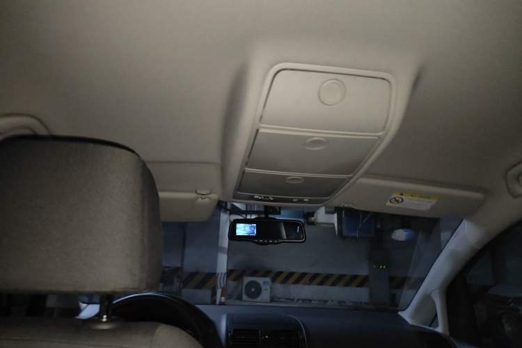 Used Volkswagen Touran 2015 1.4T Manual Fashion Edition 5-Seater Headliner