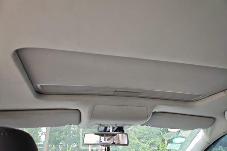 Used Volkswagen Touran 2015 1.4T DSG Comfort Edition 5 Seats Headliner