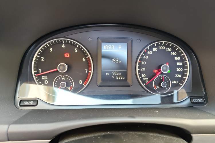 Used Volkswagen Touran 2015 1.4T DSG Comfort Edition 5 Seats Instrument Cluster