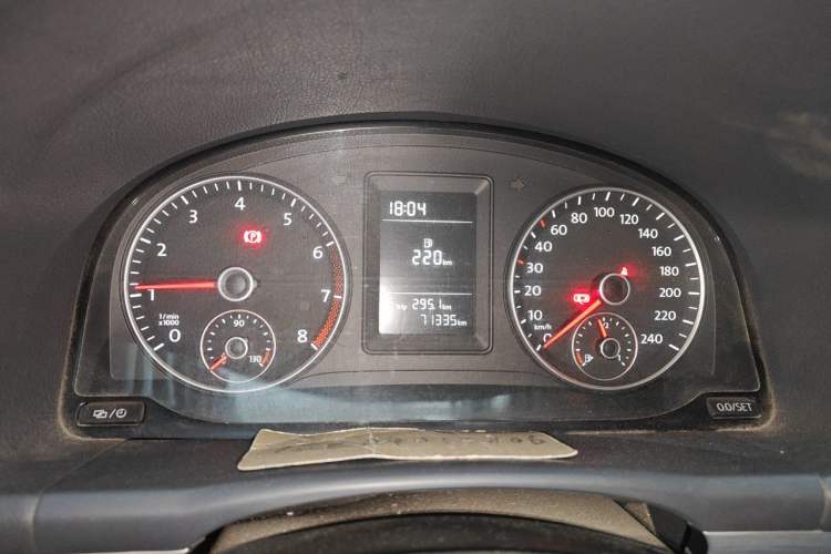 Used Volkswagen Touran 2015 1.4T Manual Comfort Edition 5-Seater Instrument Cluster