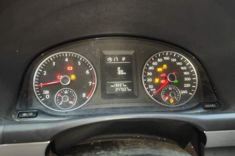 Used Volkswagen Touran 2015 1.4T DSG Comfort Edition 5 Seats Instrument Cluster
