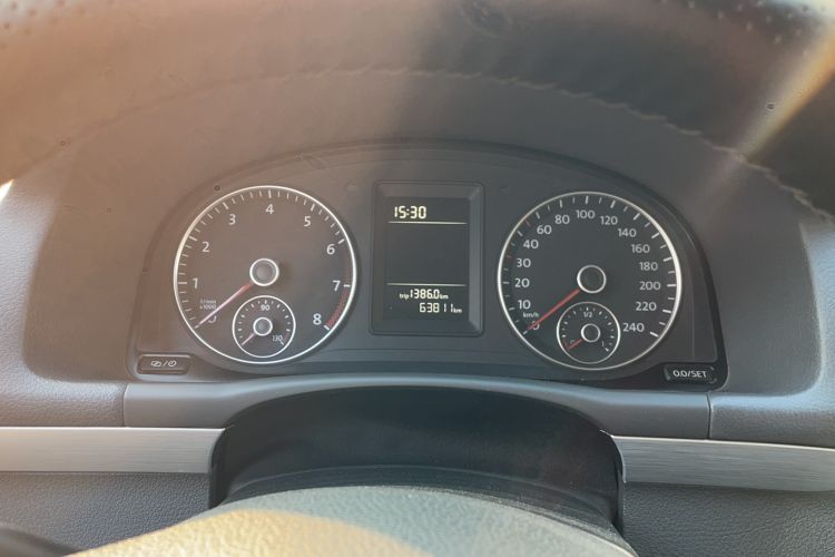Used Volkswagen Touran 2015 1.4T Manual Fashion Edition 5-Seater Instrument Cluster