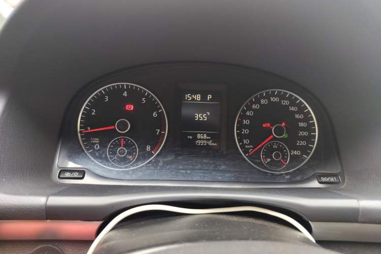 Used Volkswagen Touran 2015 1.4T DSG Comfort Edition 5 Seats Instrument Cluster