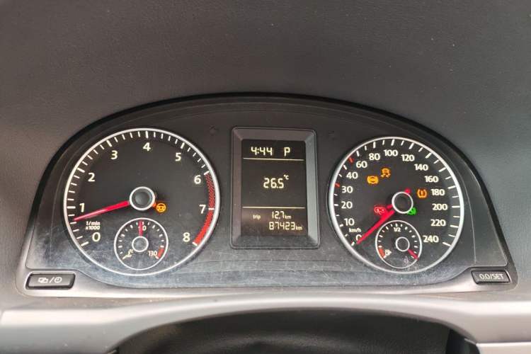 Used Volkswagen Touran 2015 1.4T DSG Comfort Edition 5 Seats Instrument Cluster
