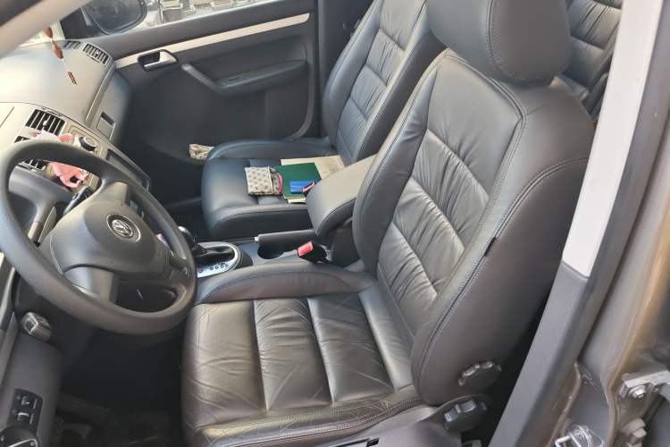 Used Volkswagen Touran 2015 1.4T DSG Comfort Edition 5 Seats Left Front Seat