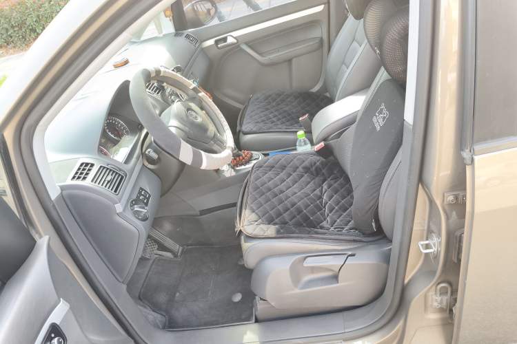 Used Volkswagen Touran 2015 1.4T DSG Comfort Edition 5 Seats Left Front Seat
