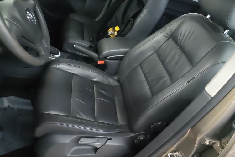 Used Volkswagen Touran 2015 1.4T DSG Comfort Edition 5 Seats Left Front Seat
