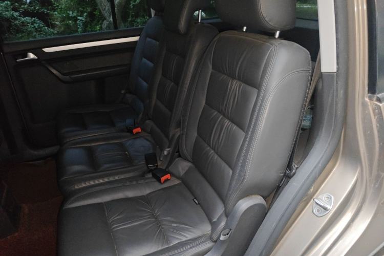 Used Volkswagen Touran 2015 1.4T Manual Comfort Edition 5-Seater Left Rear Seat