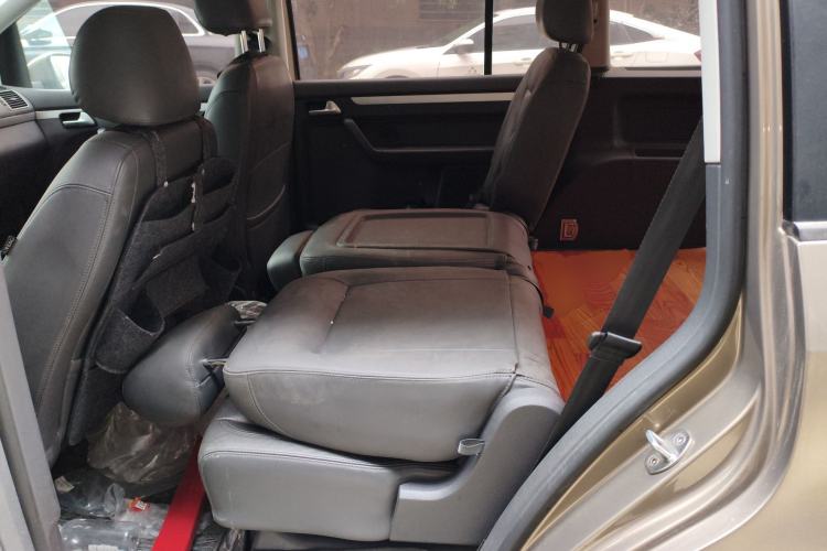 Used Volkswagen Touran 2015 1.4T Manual Comfort Edition 5-Seater Left Rear Seat
