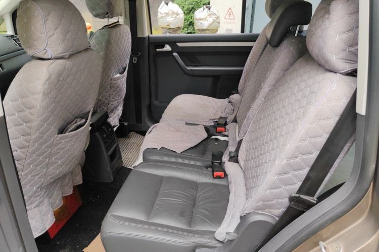 Used Volkswagen Touran 2015 1.4T DSG Comfort Edition 5 Seats Left Rear Seat
