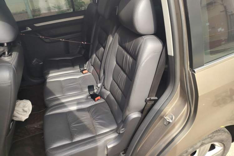 Used Volkswagen Touran 2015 1.4T DSG Comfort Edition 5 Seats Left Rear Seat