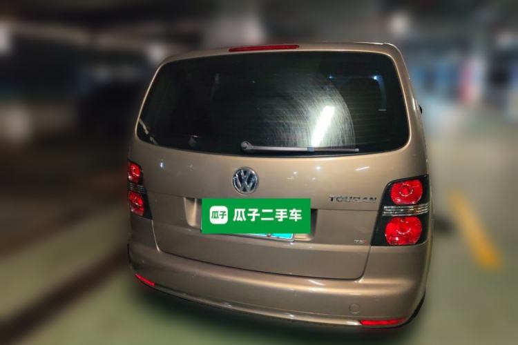 Used Volkswagen Touran 2015 1.4T Manual Fashion Edition 5-Seater Rear