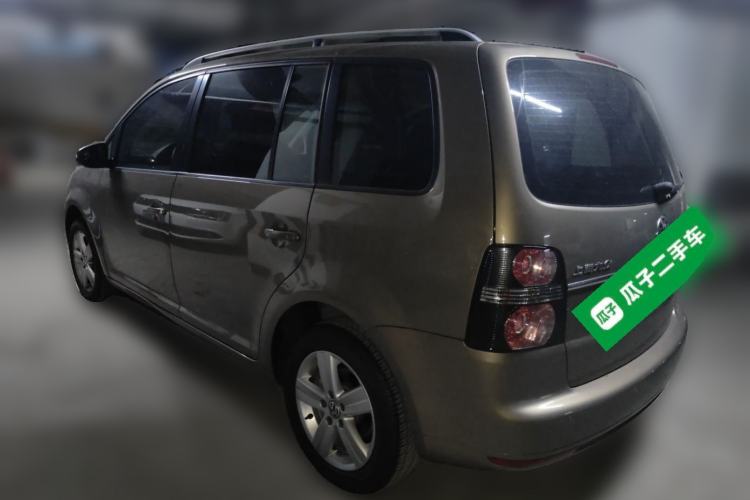 Used Volkswagen Touran 2015 1.4T Manual Fashion Edition 5-Seater Rear Left 45 Deg