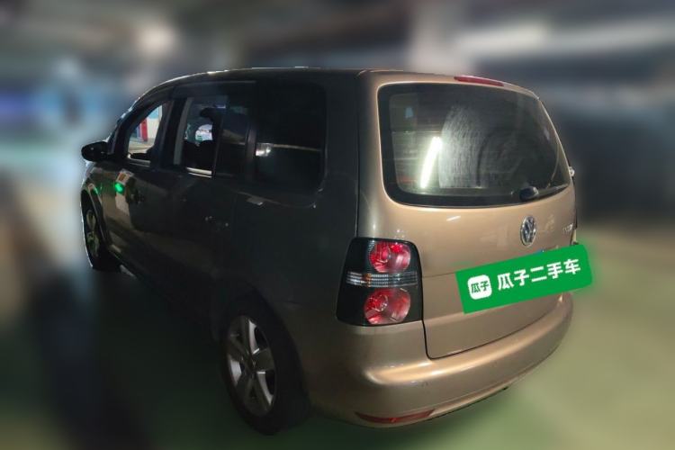Used Volkswagen Touran 2015 1.4T Manual Fashion Edition 5-Seater Rear Left 45 Deg