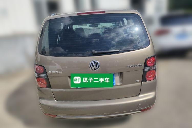 Used Volkswagen Touran 2015 1.4T DSG Comfort Edition 5 Seats Rear