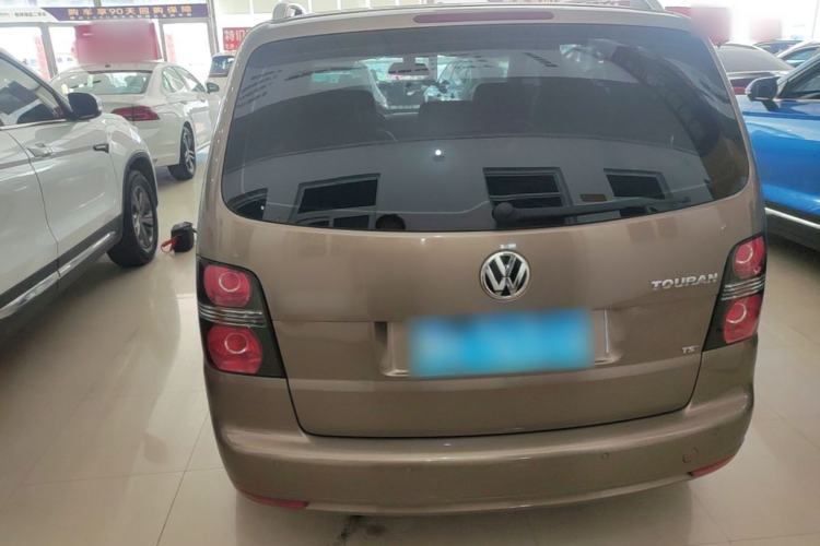 Used Volkswagen Touran 2015 1.4T DSG Comfort Edition 5 Seats Rear