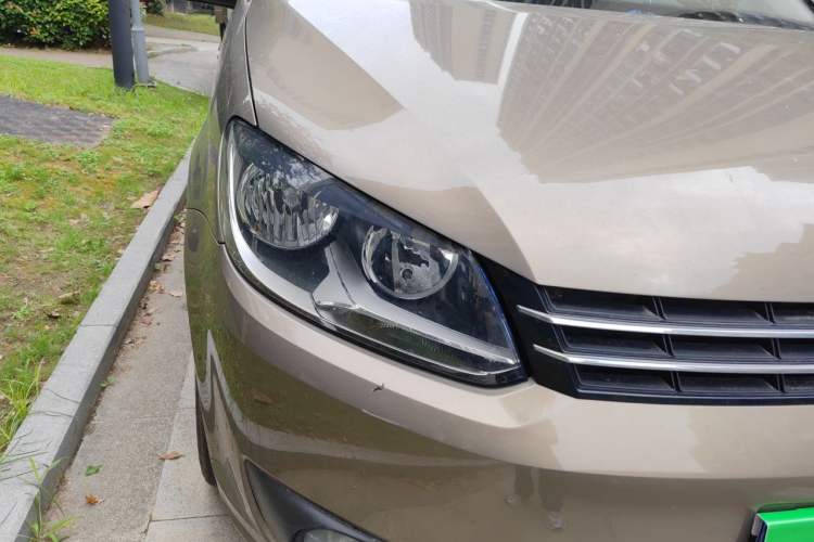 Used Volkswagen Touran 2015 1.4T DSG Comfort Edition 5 Seats Right Front Headlight
