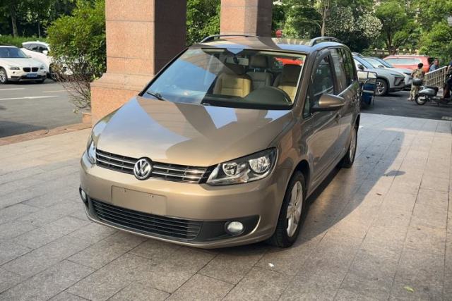 Used Volkswagen Touran 2015 1.4T Manual Fashion Edition 5-Seater