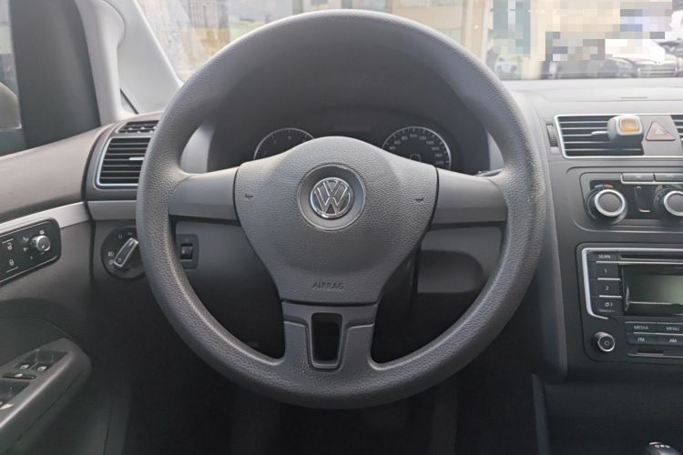 Used Volkswagen Touran 2015 1.4T DSG Comfort Edition 5 Seats Steering Wheel