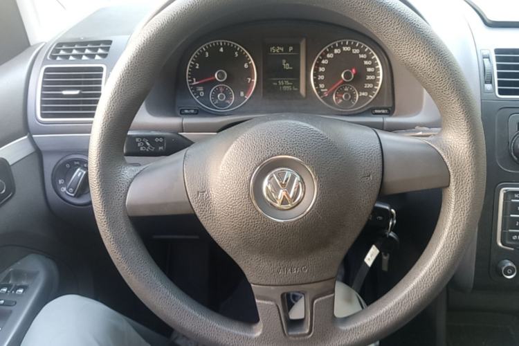 Used Volkswagen Touran 2015 1.4T DSG Comfort Edition 5 Seats Steering Wheel