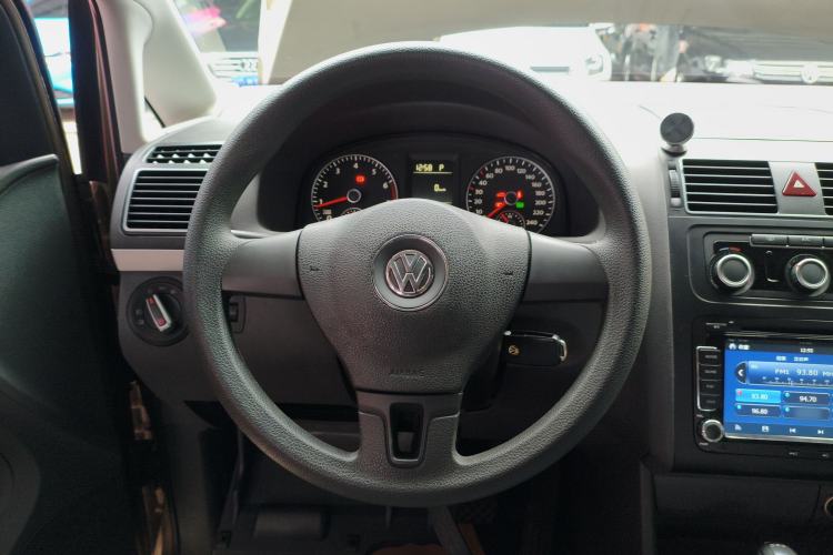 Used Volkswagen Touran 2015 1.4T DSG Comfort Edition 5 Seats Steering Wheel