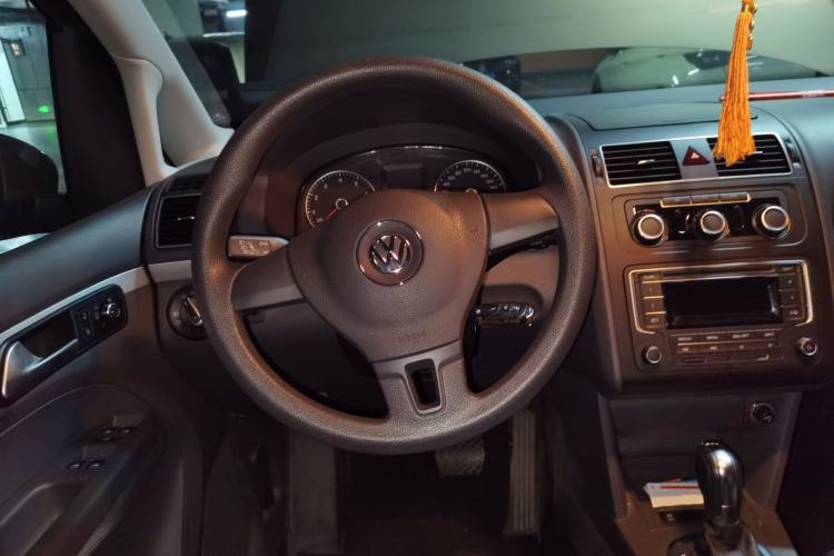 Used Volkswagen Touran 2015 1.4T DSG Comfort Edition 5 Seats Steering Wheel