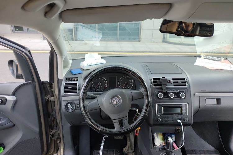Used Volkswagen Touran 2015 1.4T DSG Comfort Edition 5 Seats Steering Wheel