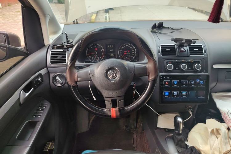 Used Volkswagen Touran 2015 1.4T DSG Comfort Edition 5 Seats Steering Wheel