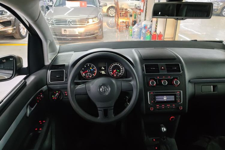 Used Volkswagen Touran 2015 1.4T DSG Comfort Edition 5 Seats Steering Wheel