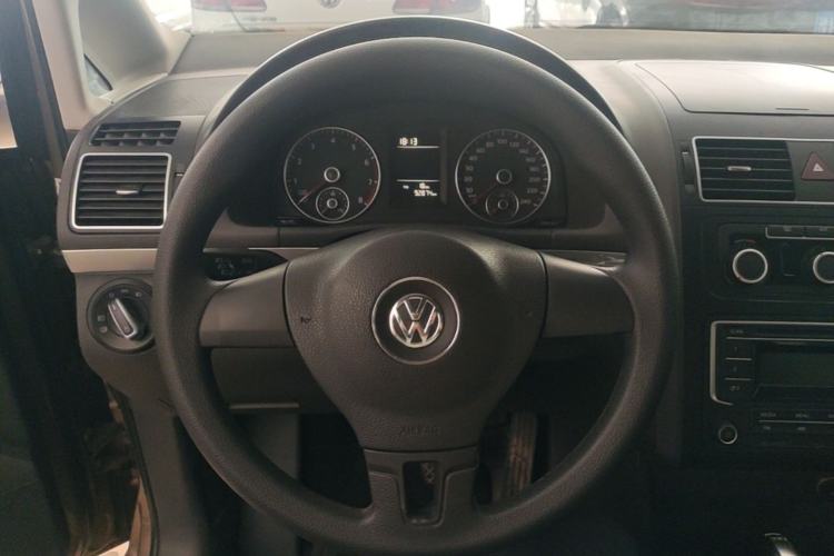 Used Volkswagen Touran 2015 1.4T DSG Comfort Edition 5 Seats Steering Wheel