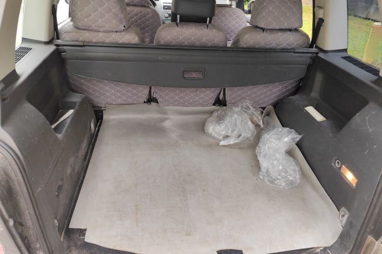 Used Volkswagen Touran 2015 1.4T DSG Comfort Edition 5 Seats Trunk