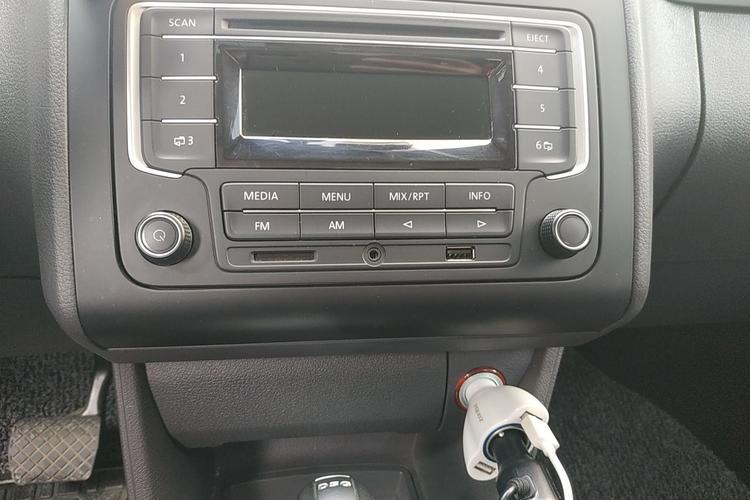 Used Volkswagen Touran 2015 1.4T DSG Comfort Edition 5 Seats AC Panel