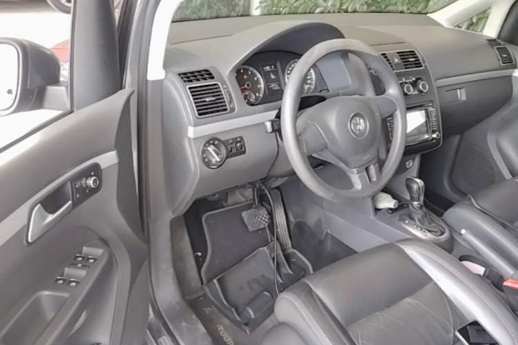 Used Volkswagen Touran 2015 1.4T DSG Comfort Edition 5 Seats Driver Seat