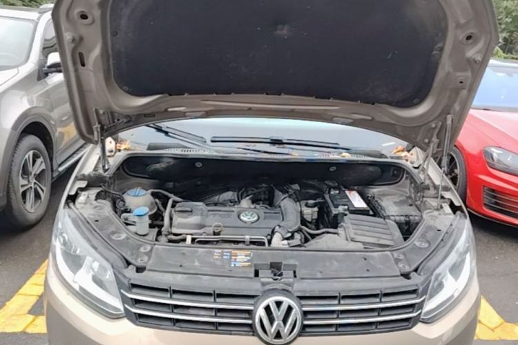 Used Volkswagen Touran 2015 1.4T Manual Fashion Edition 5-Seater Engine Bay
